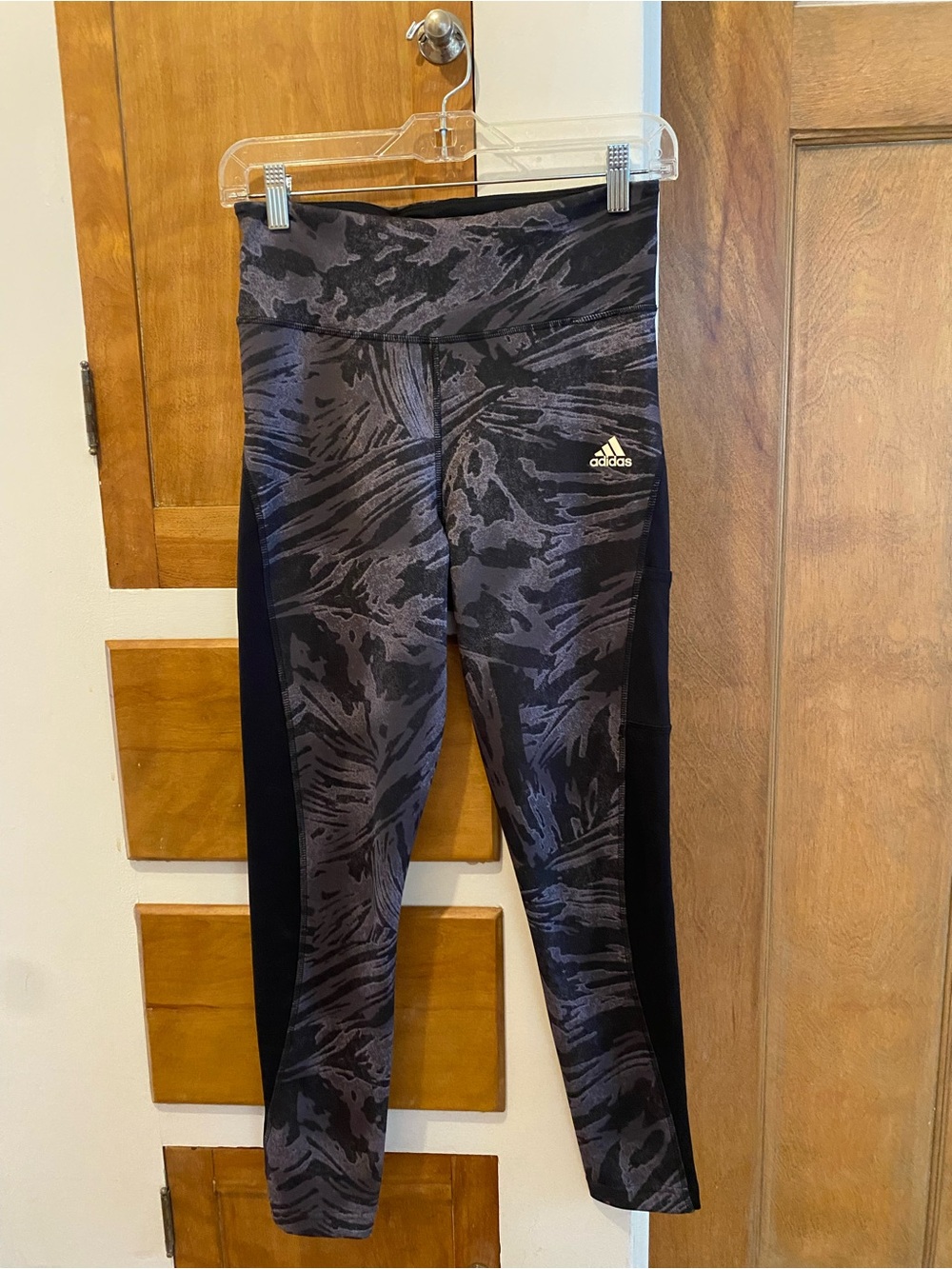 Like New adidas Black & Gray Camo Print Primegreen Aeroready Leggings